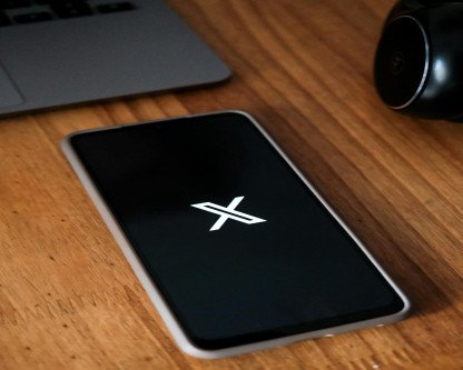 X.com (Twitter) Trends &amp; Crypto: Navigating the Social Media Influence on Digital Assets